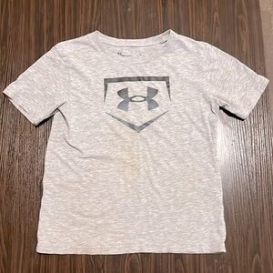 Boys S\S Grey Under Armour Size 7 Tee Shirt